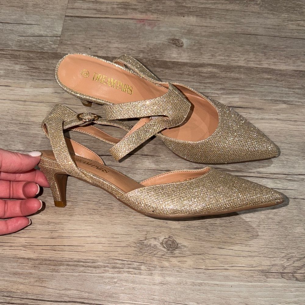 Dream Pairs Gold Kitten Heels Size 6